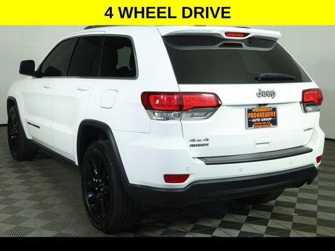 Used 2021 Jeep Grand Cherokee Laredo AWD/4WD image 5