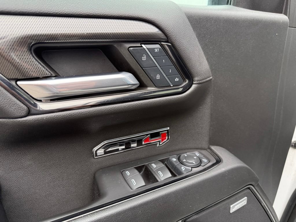 Used 2024 GMC Sierra 1500 AT4 w/ AT4 Preferred Package AWD/4WD image 15