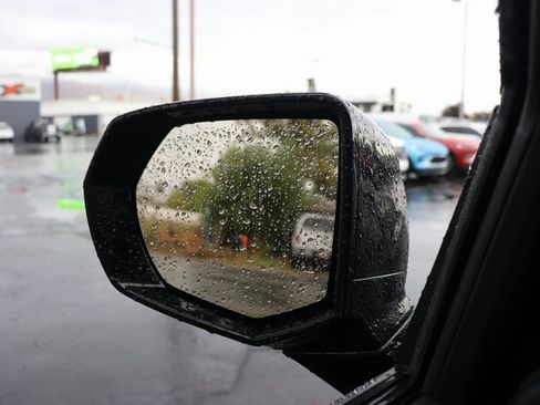 Used 2023 Chevrolet Tahoe LT image 17