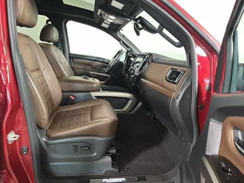 Used 2023 Nissan Titan Platinum Reserve w/ Moonroof Package AWD/4WD image 30