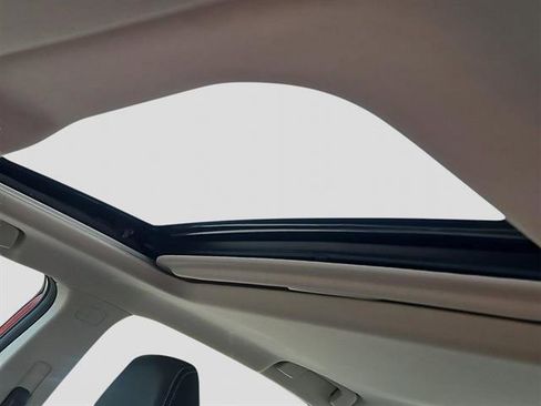 New 2025 Nissan Altima 2.5 SL image 8