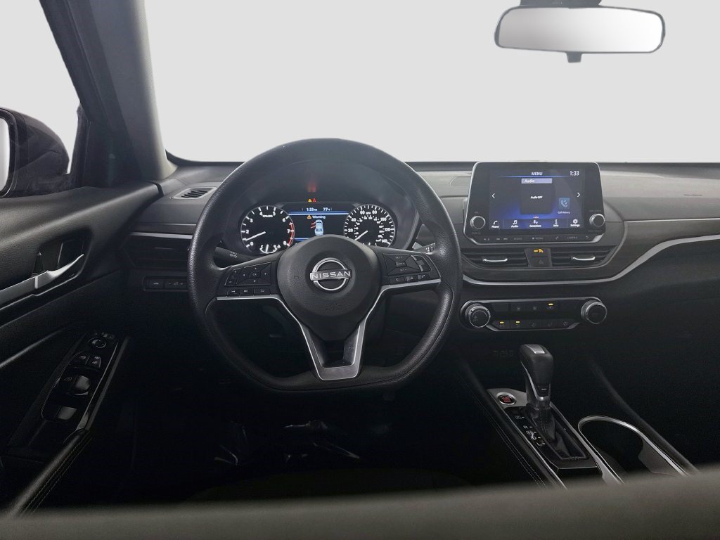 Used 2023 Nissan Altima 2.5 SV FWD image 16