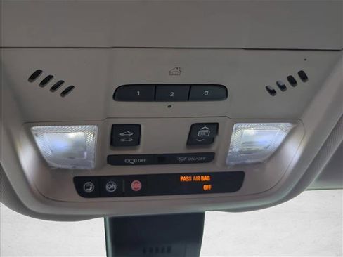 Used 2018 GMC Terrain Denali w/ Advanced Safety Package image 24