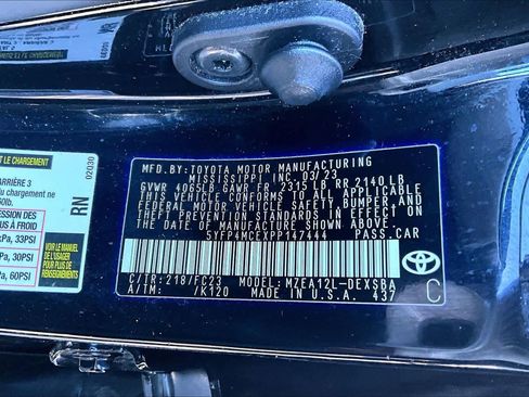 Used 2023 Toyota Corolla SE w/ SE Premium Package image 34