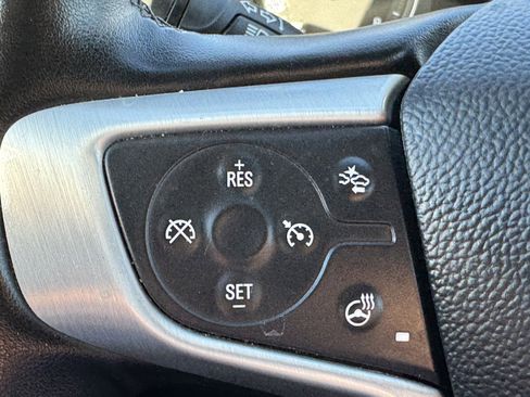 Used 2024 GMC Terrain SLT image 20