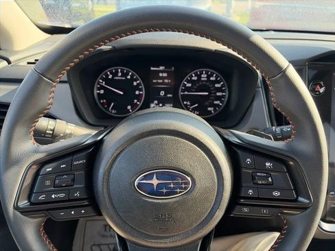 Used 2024 Subaru Crosstrek 2.5i Limited w/ Crosstrek Mirror Package AWD/4WD image 11