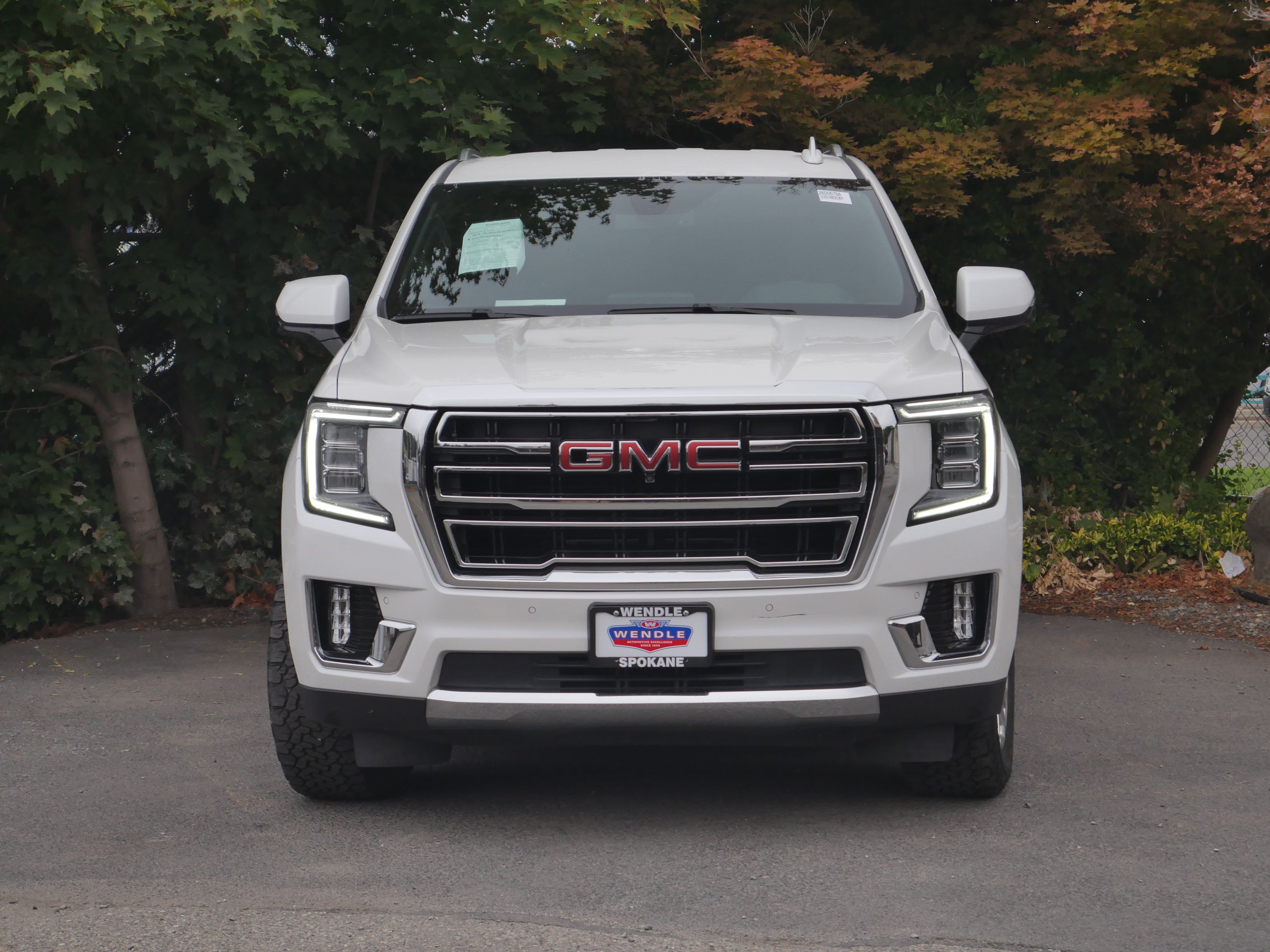 Used 2021 GMC Yukon SLT w/ Rear Media and Nav Package AWD/4WD image 38