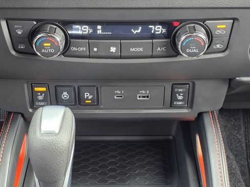 Used 2025 Nissan Frontier PRO-4X w/ Pro Premium Package image 39