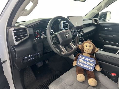 Used 2024 Toyota Tundra SR5 image 9