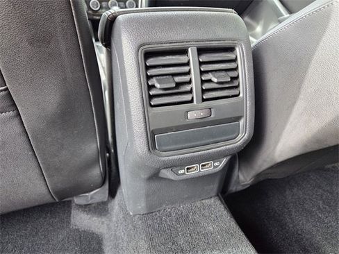 Used 2020 Volkswagen Passat 2.0T SE image 17