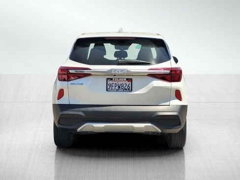 Used 2023 Kia Seltos LX AWD/4WD image 5