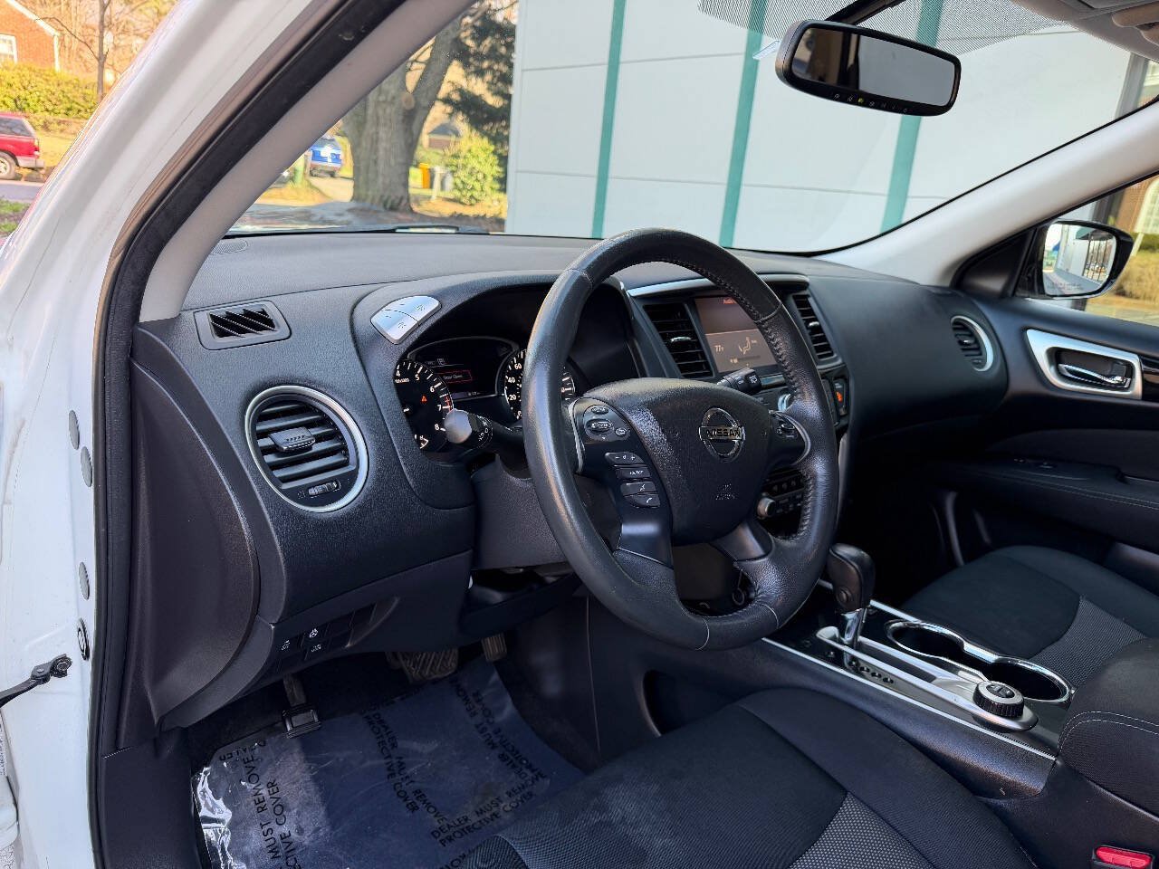 Used 2017 Nissan Pathfinder SV w/ Trailer Tow Package AWD/4WD image 11