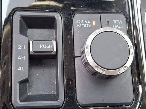 Used 2024 Toyota Tundra Limited image 24