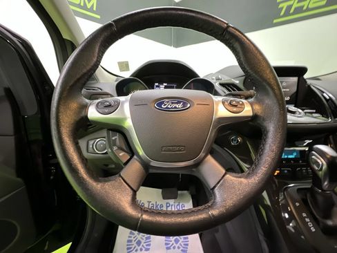 Used 2015 Ford Escape Titanium w/ Equipment Group 301A AWD/4WD image 20
