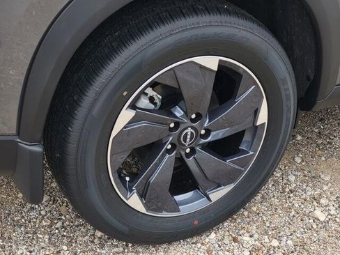 New 2025 Nissan Rogue SV w/ SV Premium Package image 5