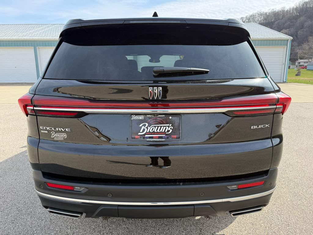 Used 2025 Buick Enclave Preferred AWD/4WD image 6