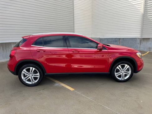 Used 2015 Mercedes-Benz GLA 250 4MATIC w/ Multimedia Package image 2