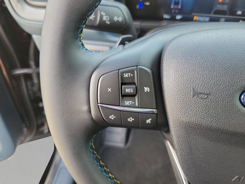 New 2026 Ford Maverick Lobo image 21