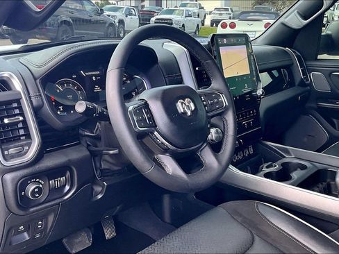 Used 2025 RAM 1500 Laramie AWD/4WD image 13