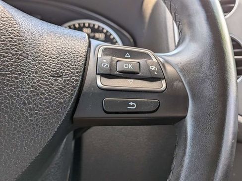 Used 2017 Volkswagen Tiguan S FWD image 27