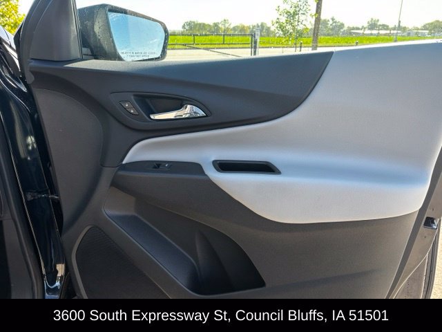 Used 2021 Chevrolet Equinox LS w/ LS Convenience Package AWD/4WD image 49