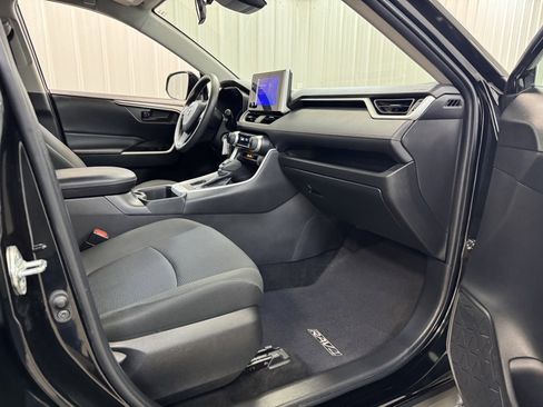 Used 2023 Toyota RAV4 LE image 25