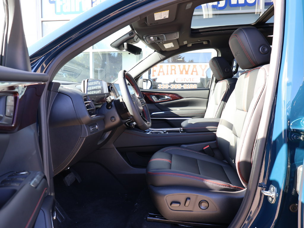 New 2027 Chevrolet Traverse RS AWD/4WD image 12