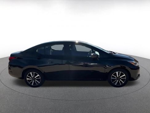 Used 2025 Nissan Versa SV FWD image 15