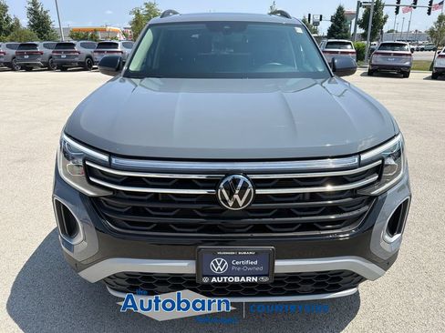 Certified 2024 Volkswagen Atlas Peak Edition SE AWD/4WD image 2