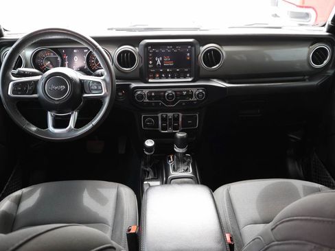 Used 2023 Jeep Gladiator Overland AWD/4WD image 11