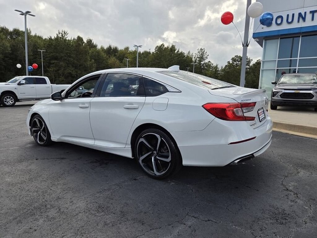Used 2019 Honda Accord Sport image 3
