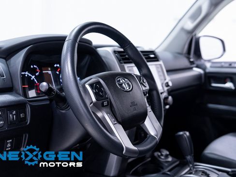 Used 2021 Toyota 4Runner SR5 Premium image 23