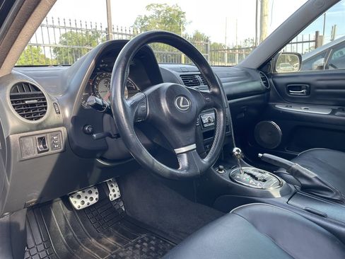 Used 2004 Lexus IS 300 RWD image 13