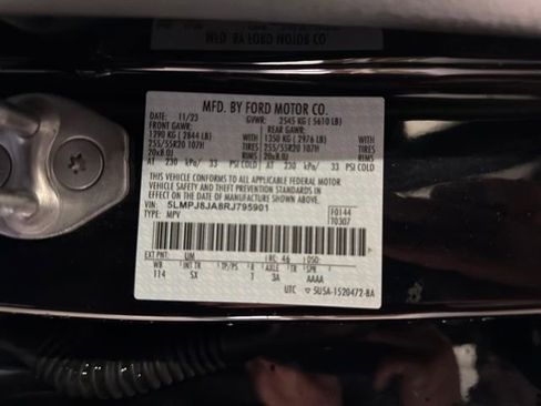 Used 2024 Lincoln Nautilus Premier w/ Equipment Group 102A image 32