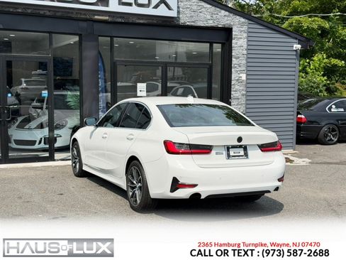 Used 2019 BMW 330i xDrive Sedan w/ Premium Package AWD/4WD image 14