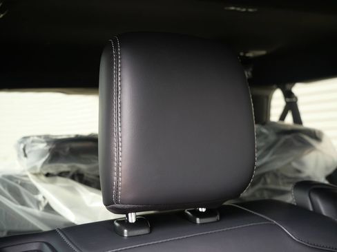 New 2027 Ford Expedition Max Platinum w/ Stealth Appearance Package AWD/4WD image 14