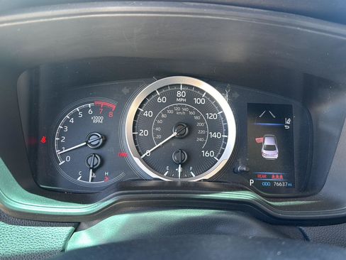 Used 2022 Toyota Corolla LE FWD image 12