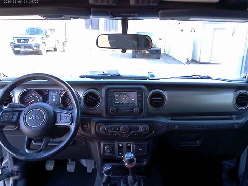 Used 2019 Jeep Wrangler Sport w/ Quick Order Package 23S AWD/4WD image 9