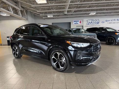 Used 2023 Ford Escape ST-Line Select w/ Tech Pack #2 image 2