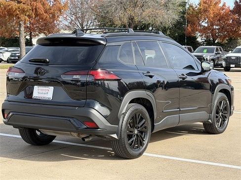 Used 2024 Toyota Corolla Cross SE image 4