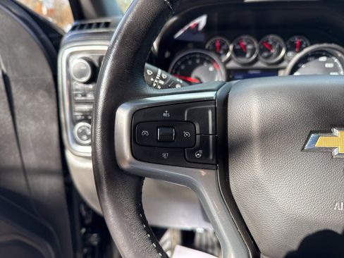 Used 2020 Chevrolet Silverado 1500 LT w/ All-Star Edition image 18