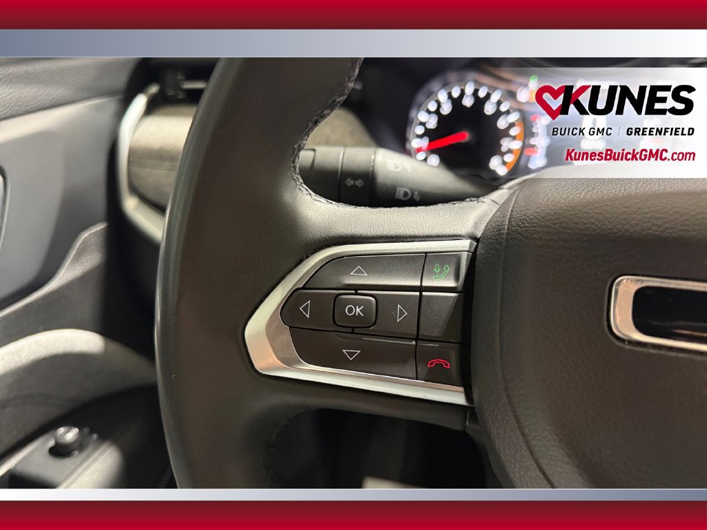 Used 2024 Jeep Compass Latitude AWD/4WD image 17