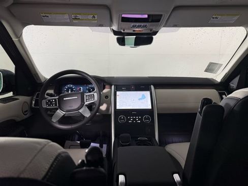 New 2026 Land Rover Discovery S AWD/4WD image 27