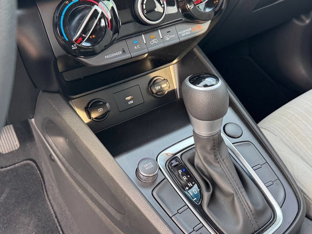 Used 2023 Hyundai Kona SEL FWD image 22
