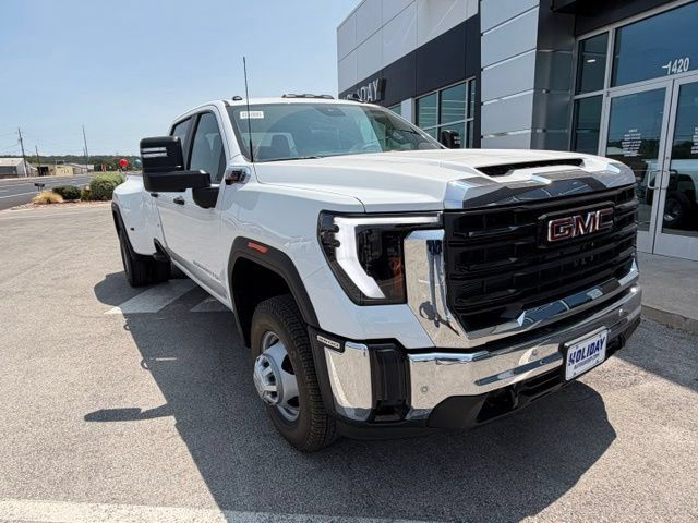 New 2026 GMC Sierra 3500 Pro w/ 1SA Pro Safety Plus Package AWD/4WD image 28