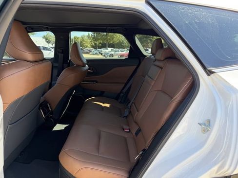 Certified 2025 Toyota Crown Signia w/ Advanced Technology Package AWD/4WD image 29
