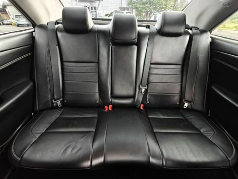 Used 2017 Toyota Camry XLE FWD image 34