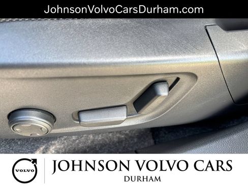 Used 2023 Volvo C40 Recharge Core AWD/4WD image 14
