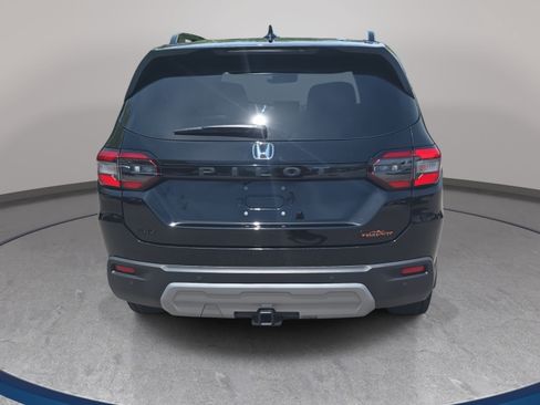 Used 2024 Honda Pilot TrailSport image 6