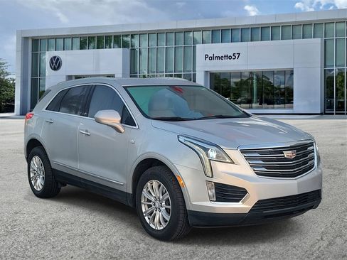 Used 2019 Cadillac XT5 FWD image 3